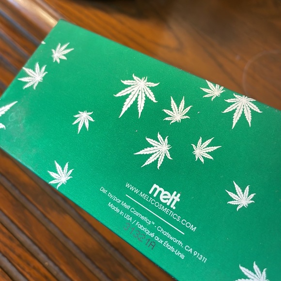 Melt cosmetics smoke sessions palette eyeshadow green gold stoner hippie - Picture 5 of 9